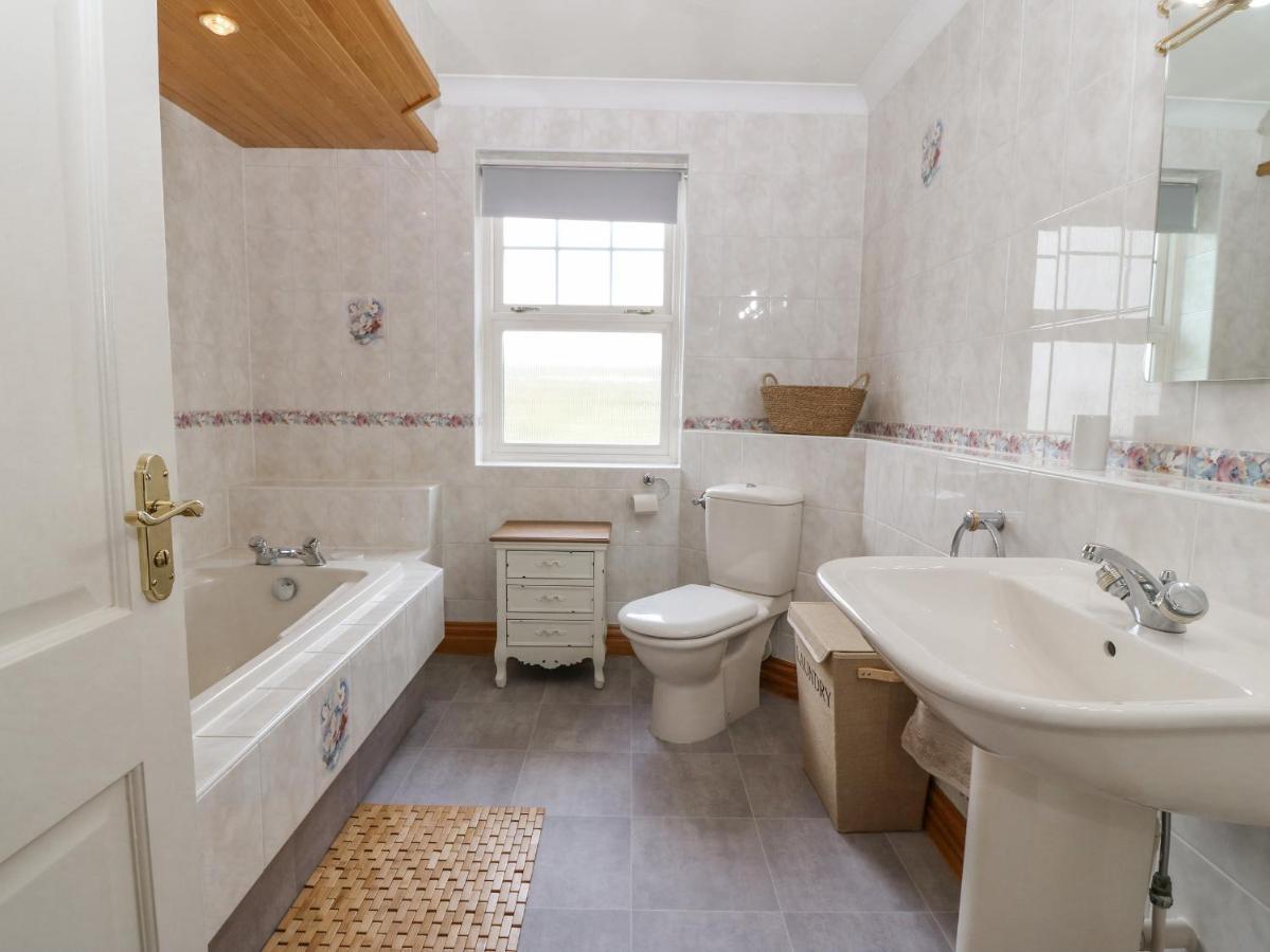 Bwthyn Clai Villa Llangefni Ngoại thất bức ảnh